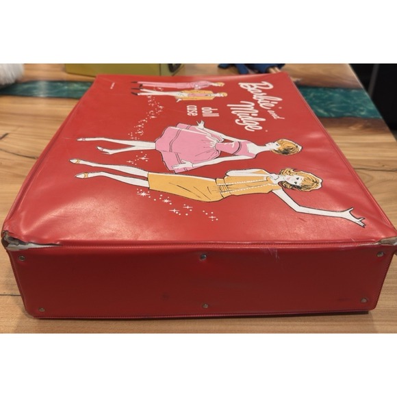 Vintage 1963 Barbie and Midge Red Vinyl Doll Case Mattel w/ Outfits Accessories - Picture 3 of 16
